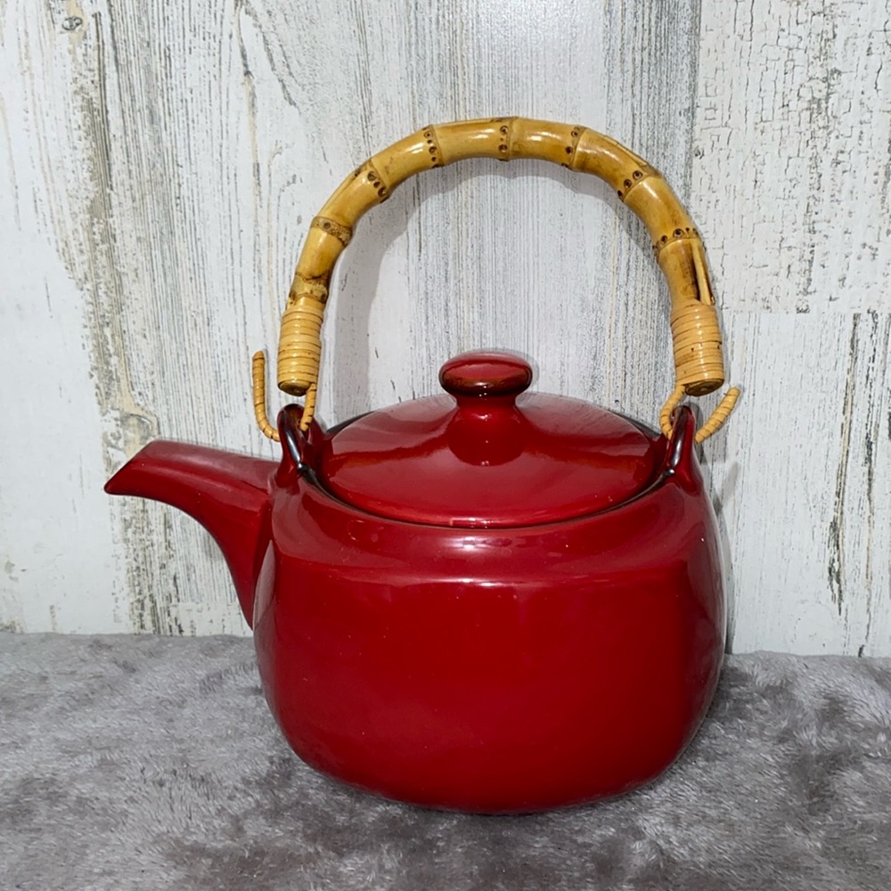 1226 Southern Living at Home Teapot